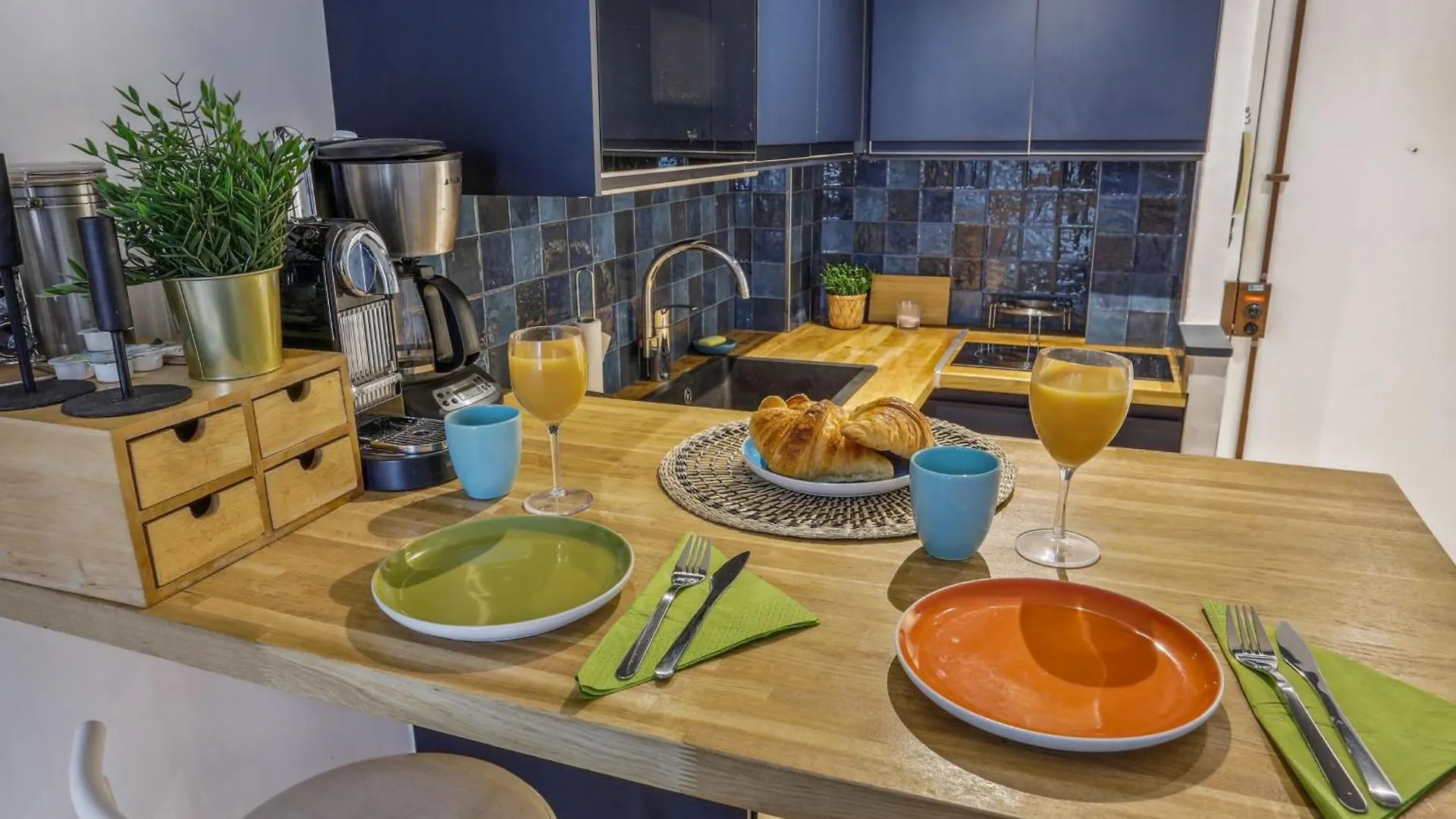Invalides & Tour Eiffel - Cityapartmentstay *